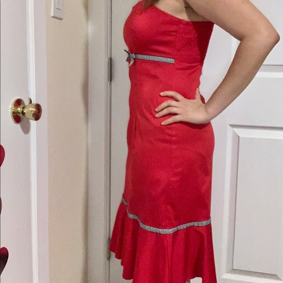 Summer Ruffle Red Dress - Picture 3 of 5